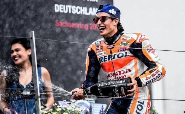 Un imperial Márquez sigue abusando en Sachsenring