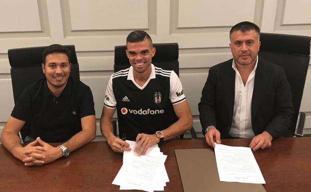 Pepe jugará en el Besiktas turco