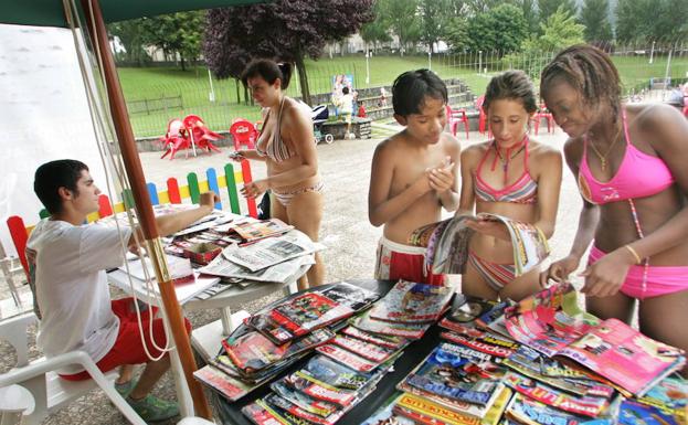 Igerilekuetako udako liburutegia ireki dute Errekalde eta Txurdinagako kiroldegietan