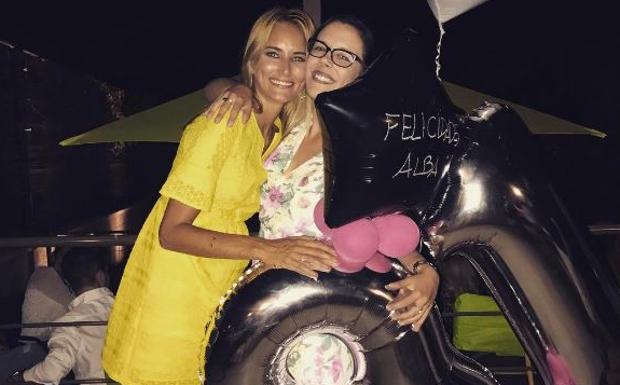 Alba Carrillo celebra con un fiestón su 31 cumpleaños