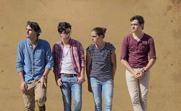 Morat, MClan, Zea Mays, E.T.S, El Drogas y La Raíz en la plaza de Los Fueros