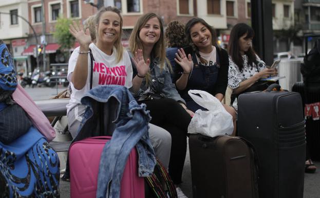 Los bilbaínos que se marchan: «¿En Bélgica no habrá turismofobia, no?»