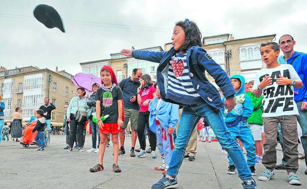 El éxito del veto al vidrio y el respeto entre cuadrillas retratan las fiestas