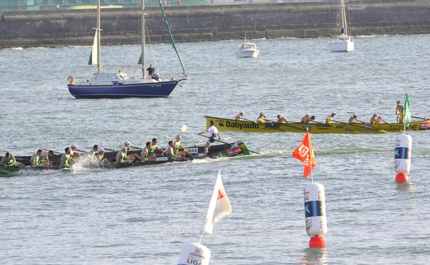 Urdaibai consigue su cuarta bandera de la temporada en Hondarribia