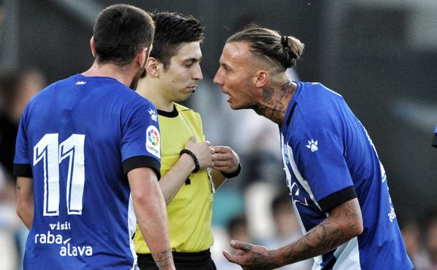 «Eres un puto sinvergüenza»