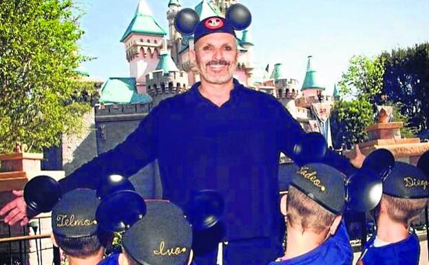 Miguel Bosé, víctima de piratas