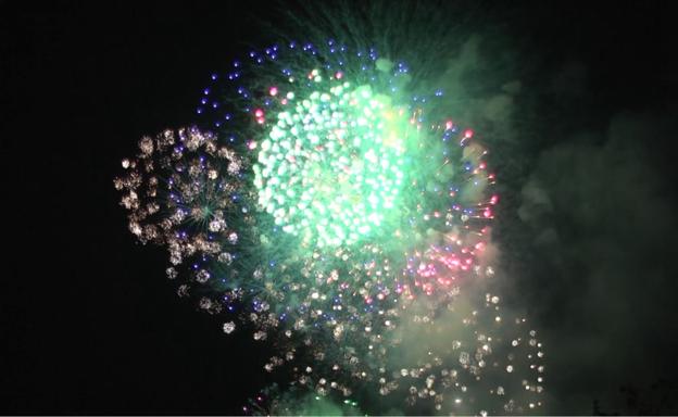 Incesante traca de los murcianos Hermanos Fernández