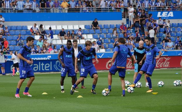 Pina y Romero se estrenan en la titularidad con el Alavés