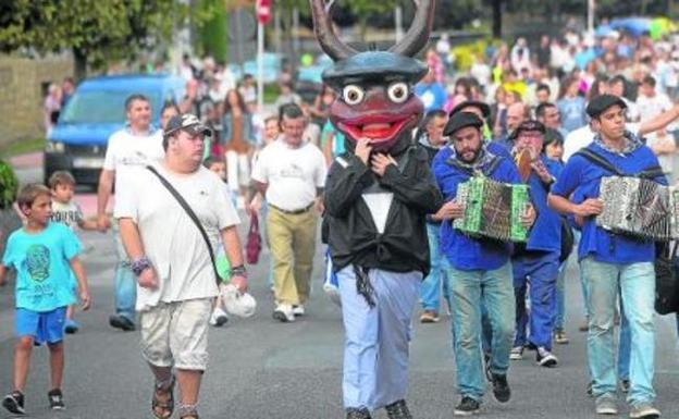 La fiesta estalla en Urduliz