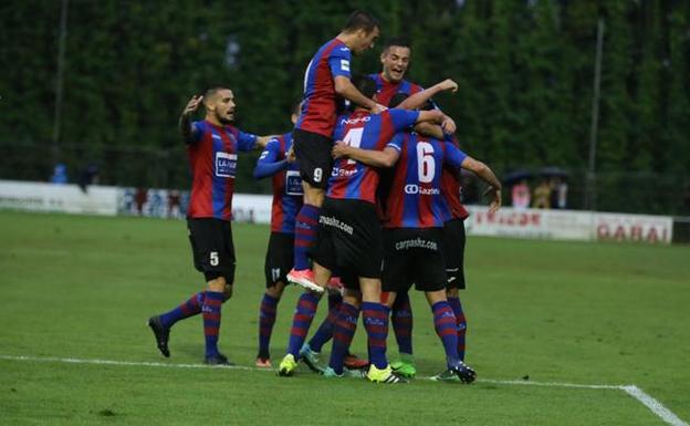 El Leioa intentará reconstruirse frente al Lealtad con al menos tres bajas