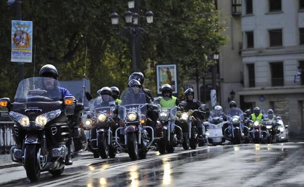 Los 'vulcanianos' se pasean por Bilbao