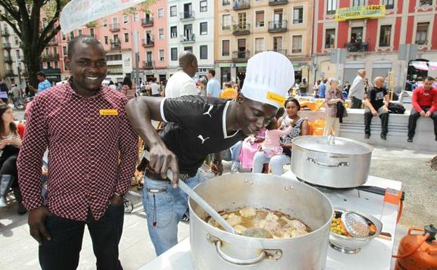 El popular certamen de 'Arroces del Mundo' se traslada a Algorta por primera vez el sábado