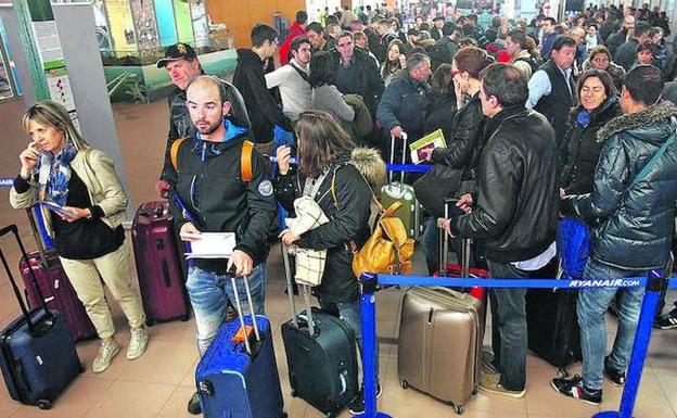 Foronda suma ya 43.000 pasajeros y se sitúa en datos previos a la pérdida del H24