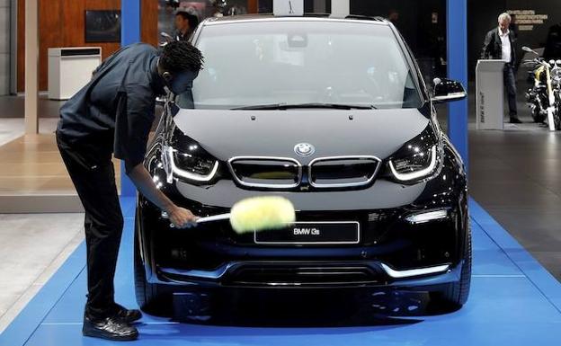 ¿Por qué usamos anglicismos innecesarios al hablar de coches?