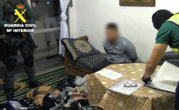 Prisión al detenido en Vinaroz por colaborar con el núcleo de los atentados de Cataluña