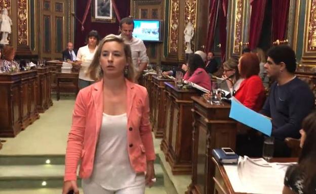 EH Bildu abandona el pleno de Bilbao para protestar por las medidas contra el 1-O