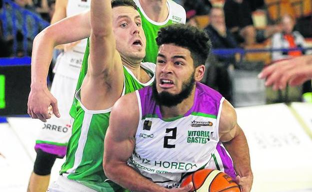 El Araberri firma el estreno soñado