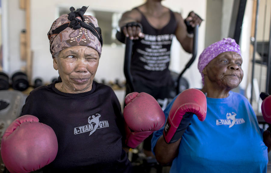 Abuelas con gancho en Sudáfrica