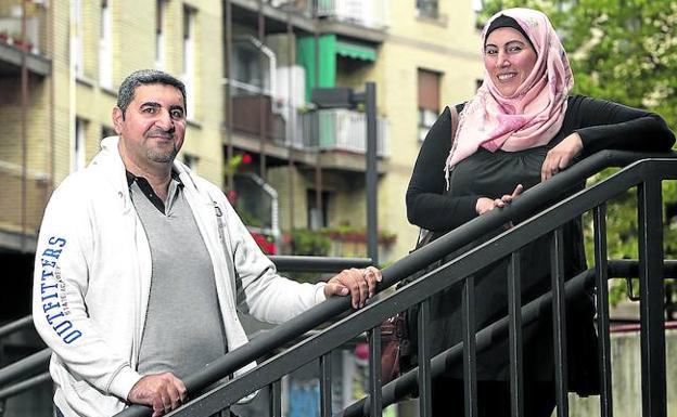 Un centenar de refugiados, menos de los esperados, trata de rehacer su vida en Álava