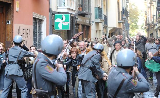 «¡QUE HAN VUELTO LOS 'GRISES'!»