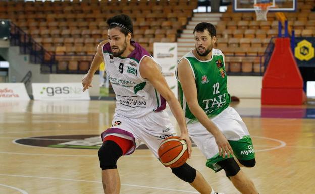 El Araberri recibe un castigo en su salida a la pista del colista Ourense