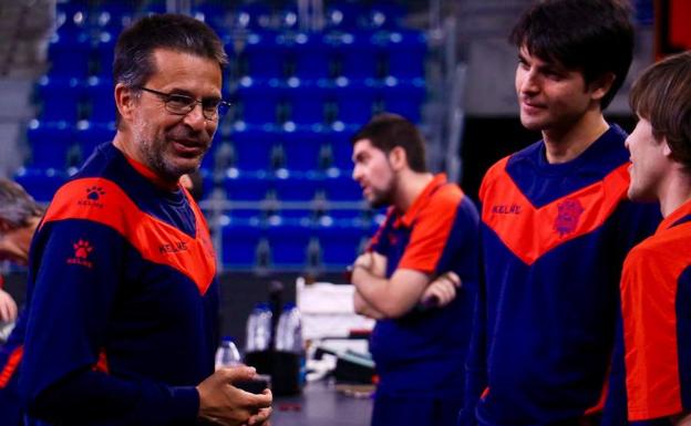 «Hay una gran capacidad de mejora en el juego en equipo», apunta Pedro Martínez