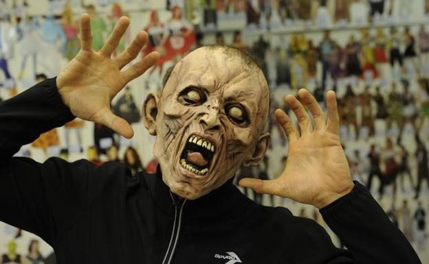 Adi ibili Halloweenerako erosten dituzun produktuekin