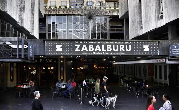 «Yo presumía de que Zabalburu era la mejor zona de Bilbao... y mira ahora»