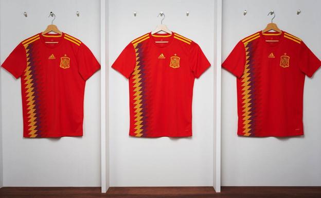 Larrea, sobre la nueva camiseta: «Echarse atrás sería una locura»