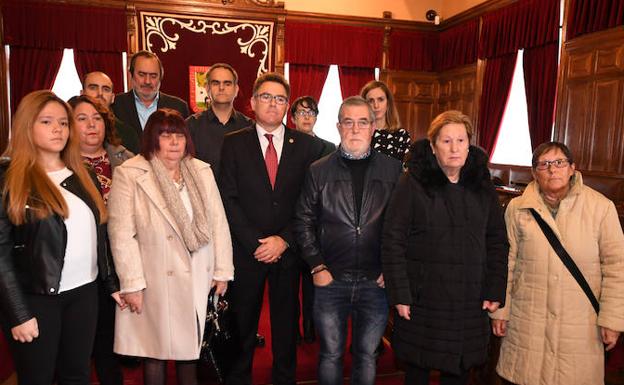 Getxo salda una «deuda histórica» con tres víctimas del franquismo