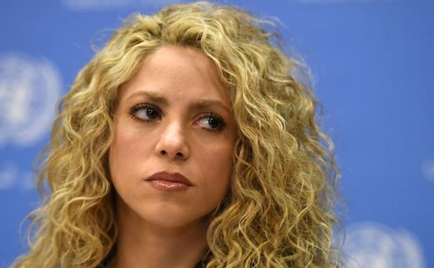 Shakira suspende cinco conciertos previos al previsto en el BEC el próximo viernes