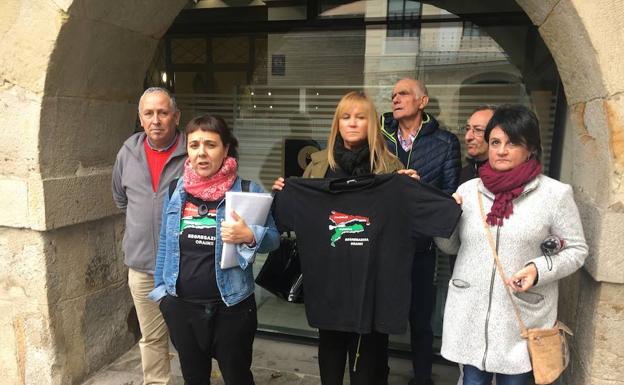 Usansolo Herria recoge «2.000 firmas» de vecinos para apoyar el proceso de segregación de Galdakao