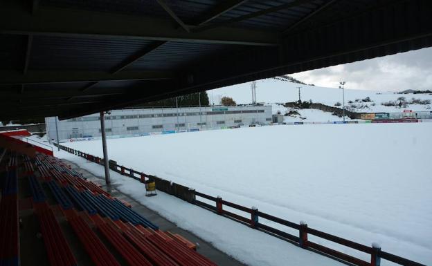 La nieve obliga a suspender el partido del Aurrera