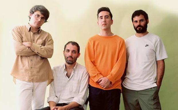 «Trazar puentes con Mikel Laboa ha sido más fácil de lo esperado»