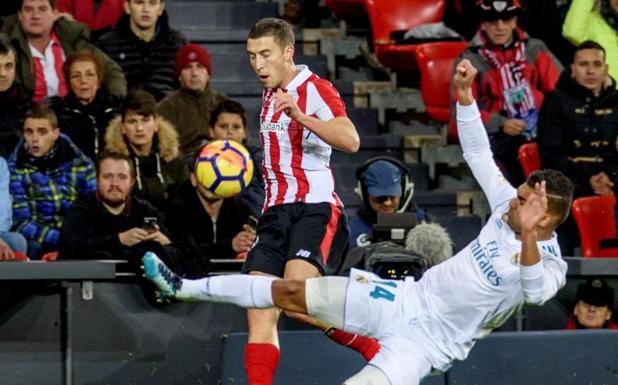 De Marcos entra en la lista para viajar a Ucrania