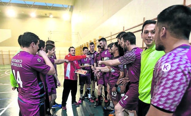 El Indupime Romo se conjura para volver a ganar y acercarse a la permanencia