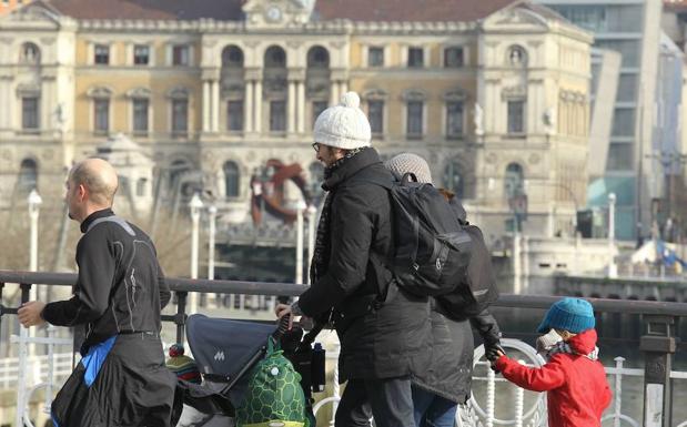 Bizkaia se sumerge en el puente con temperaturas bajo cero