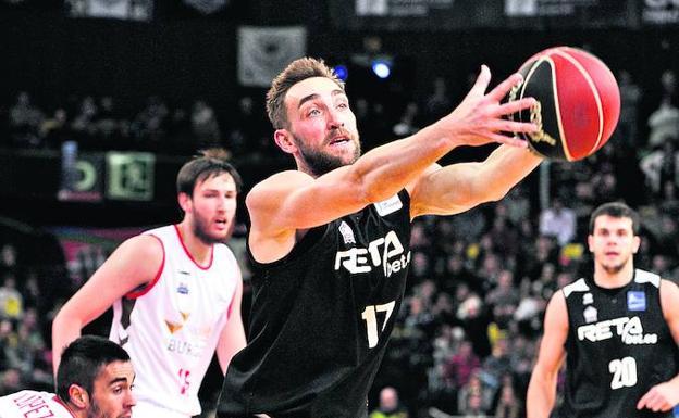 Pere Tomás, baja en la visita al Baskonia de esta tarde