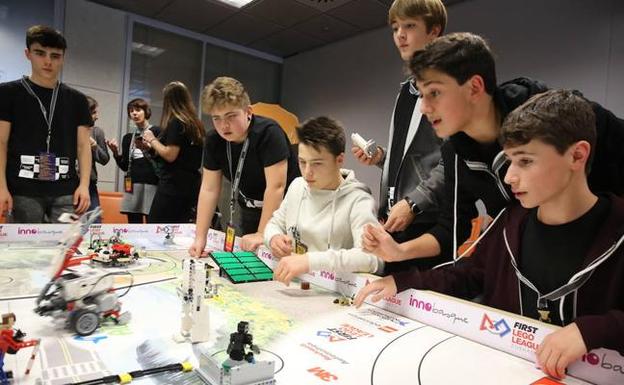 El programa Udal Gaztedi acerca a los jóvenes las profesiones del futuro