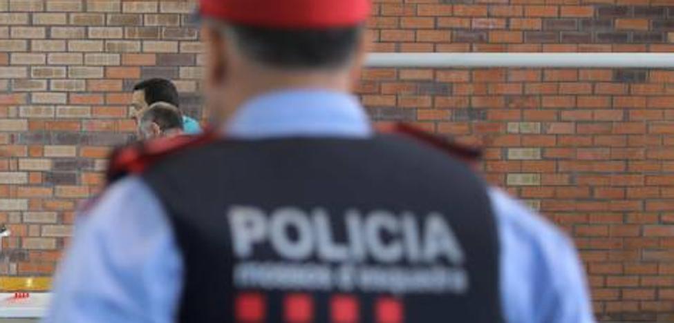 Detenidos seis jóvenes por agredir sexualmente a una mujer en Barcelona