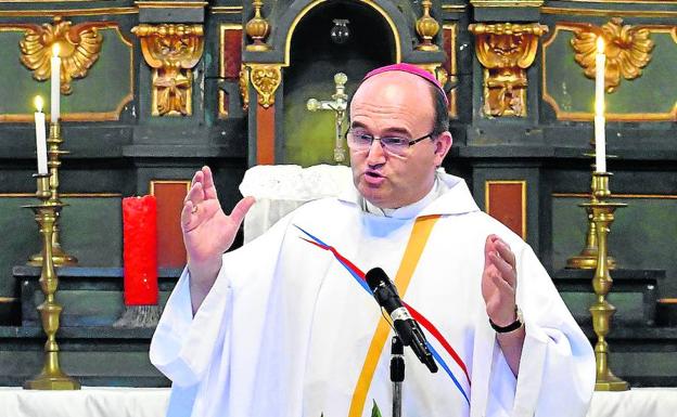 Un millar de cristianos acusan al obispo Munilla de «descomponer» la diócesis