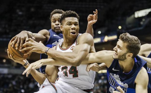 Antetokounmpo y Durant lideran las votaciones para el All-Star