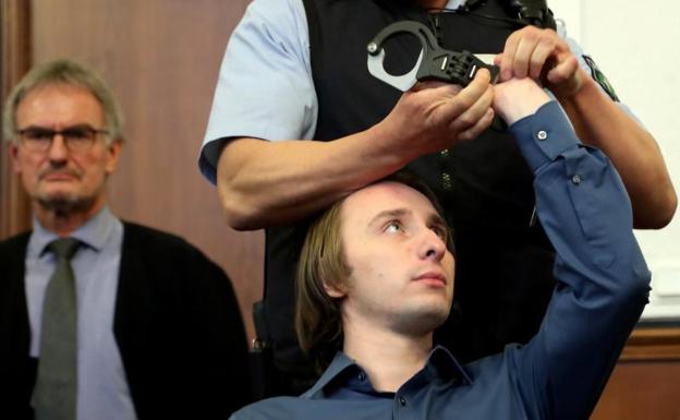 Confiesa el autor del atentado de Dortmund que hirió a Bartra