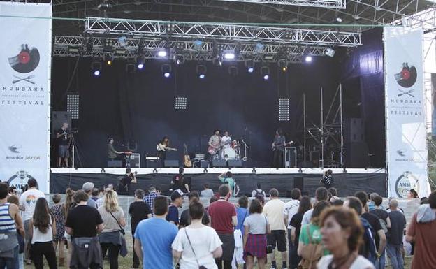 Mundaka apuesta por mantener su festival de verano en Santa Catalina