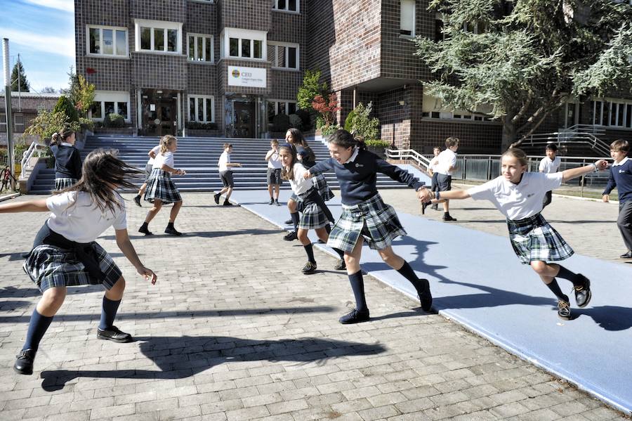 El PP propone eliminar los distritos de las matriculaciones escolares en Vitoria