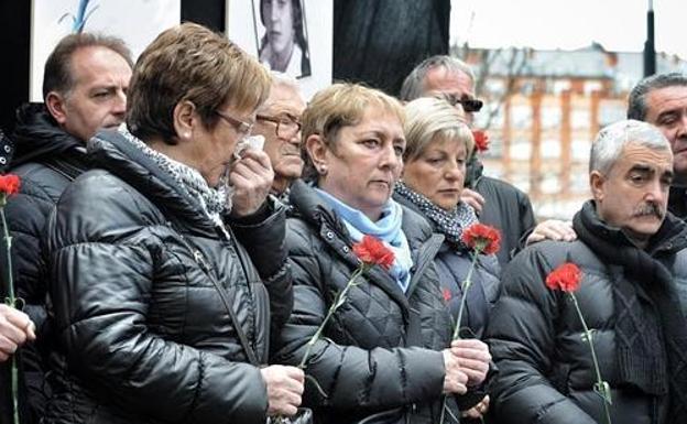 Ramiro González censura que el Constitucional «despacha» «en 3 líneas» el «crimen» del Tres de marzo