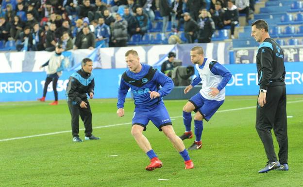 Sobrino acompaña a Guidetti en punta