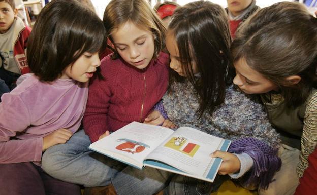 Educación pone en marcha una web con recursos para que los colegios trabajen la lectura con los escolares