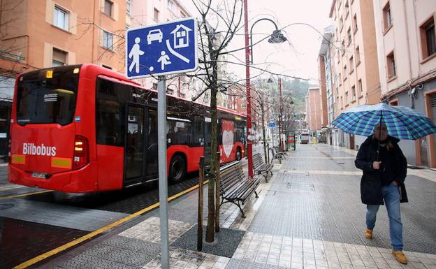 Bilbobus perdió 360.000 usuarios en los primeros ocho meses de vida de la Línea 3