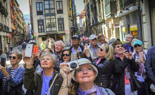 Bizkaia bate su récord de turistas, con casi millón y medio